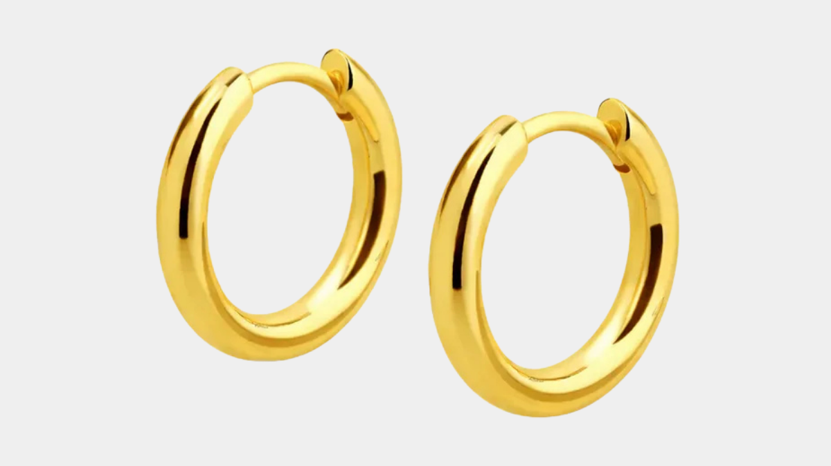 The Beauty of Hand Jewelry in Modern Style